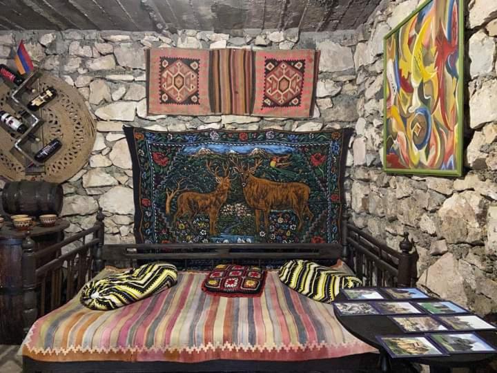 Номер Стандарт, Tsatʼer Guest House