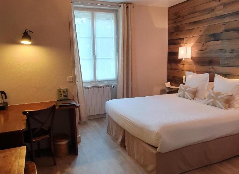 Семейный Номер, Logis Hotel La Closerie