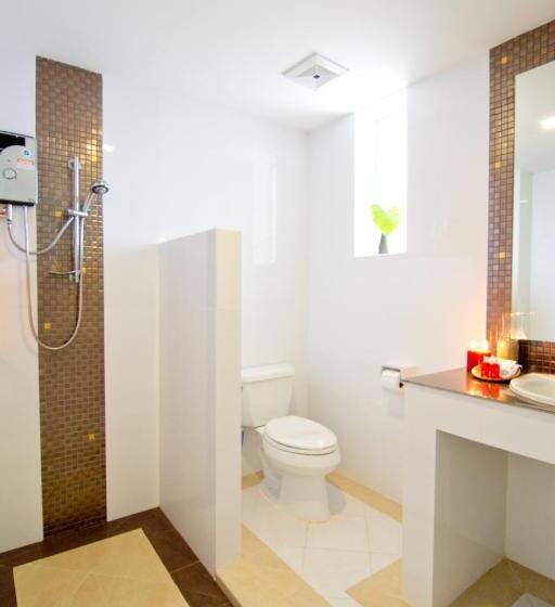 اتاق لوکس با چشم‌انداز دریا, Maka Thanee Resort