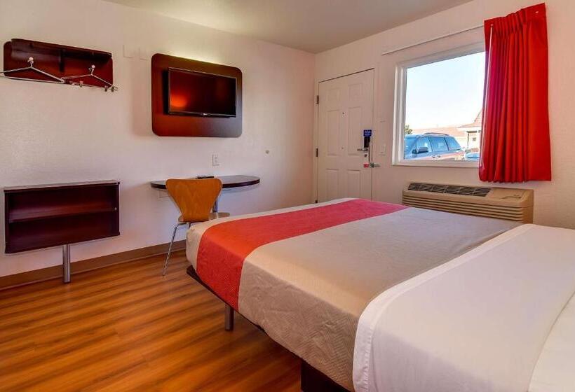 חדר סטנדרט, Motel 6 Riverside, Ca  South