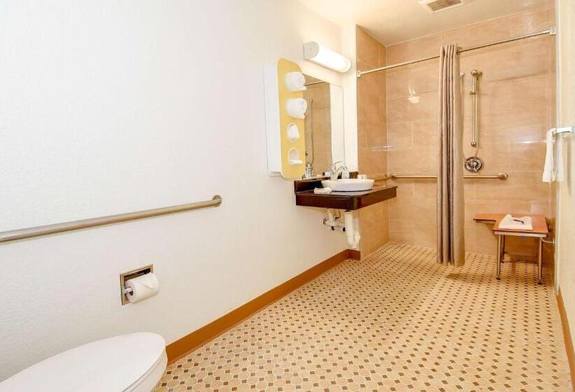 חדר סטנדרט מותאם לאדם עם מוגבלויות, Motel 6 Riverside, Ca  South
