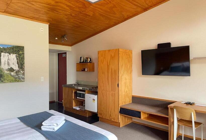 Студия Deluxe, Waitomo Lodge