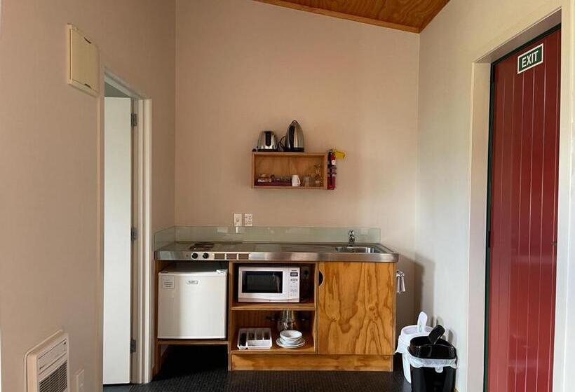 Студия Deluxe, Waitomo Lodge