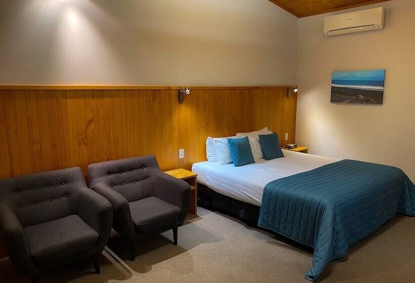 Студия Стандарт, Waitomo Lodge