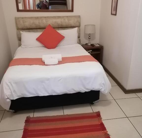 Номер Стандарт, Doves Nest Guest House