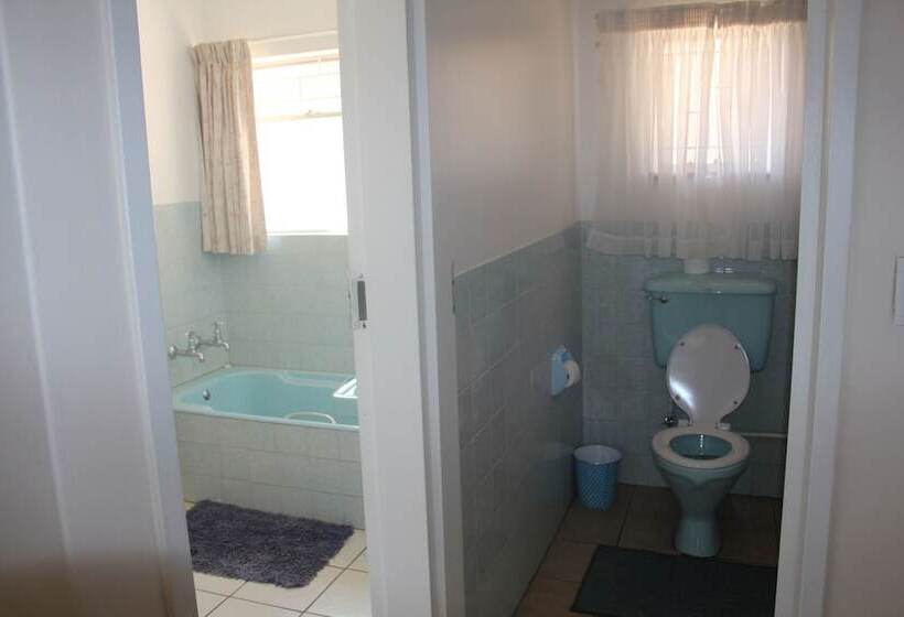 Номер Стандарт Индивидуальный, Doves Nest Guest House