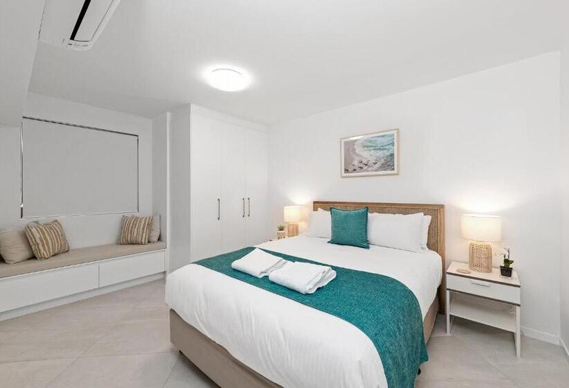 침실 4개 아파트, Alexandria Apartments