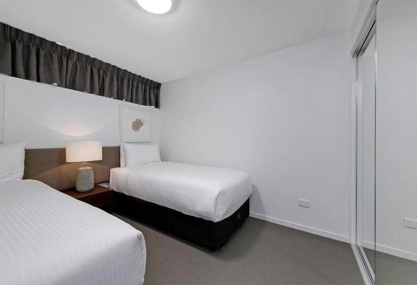 Superior 2-bedroom flat with sea view, Echelon Apartments Yeppoon