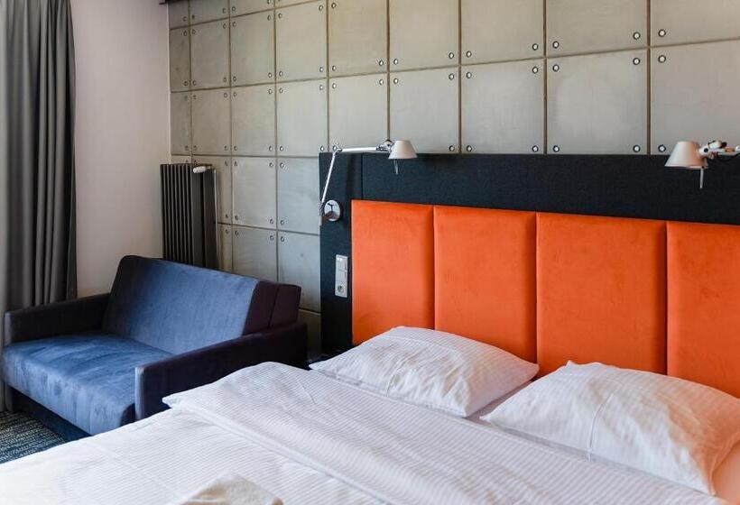 家庭间, Artis Loft