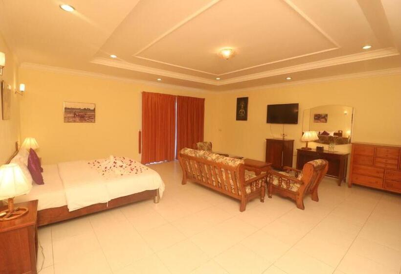 Номер Deluxe, Don Bosco Hotel School