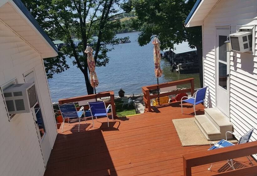 Хижина, Lake Breeze Resort