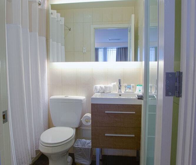 스탠다드 룸 킹사이즈 침대, Leon Hotel Les