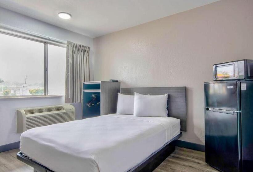 Номер Стандарт Адаптированный для Инвалидов, Motel 6austin, Tx  North