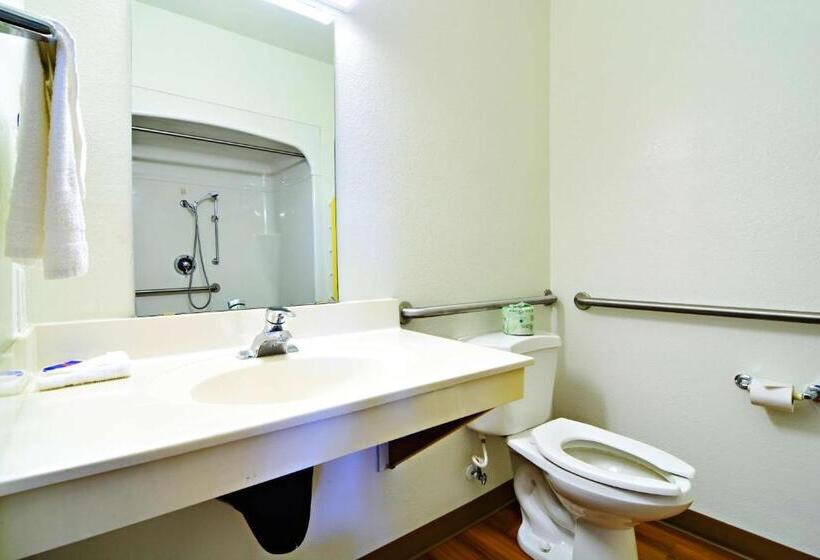 חדר סטנדרט מותאם לאדם עם מוגבלויות, Motel 6benson, Az