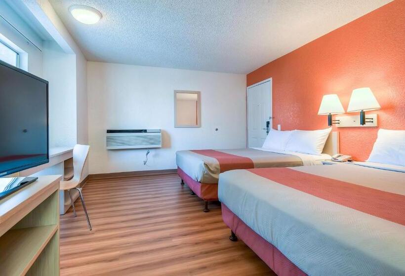Четырехместный Номер Стандарт, Motel 6 Rowland Heights, Ca   Los Angeles   Pomona