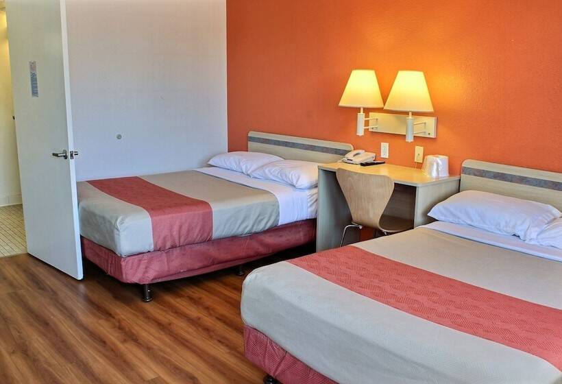 Номер Deluxe, Motel 6coalinga, Ca  East