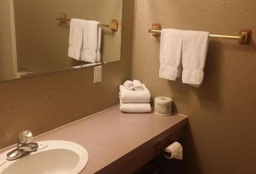 Номер Стандарт, Magnuson Hotel Creston