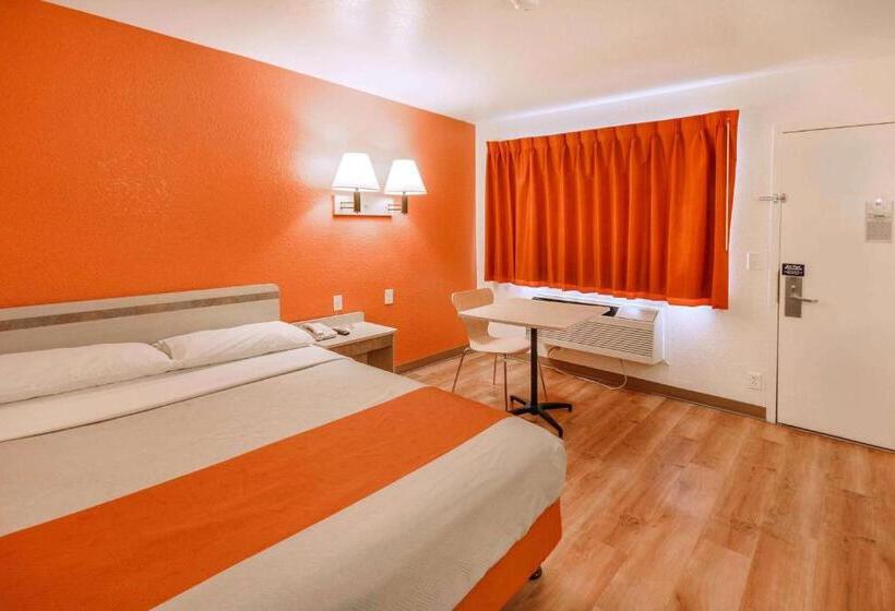 Номер Стандарт, Motel 6 Huntsville, Tx