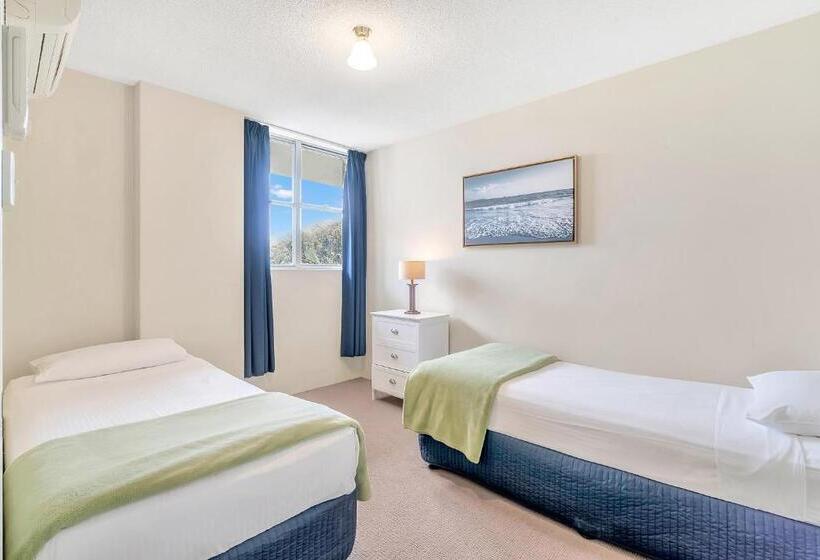 ３ベッドルームアパートメント, Tradewinds Apartments