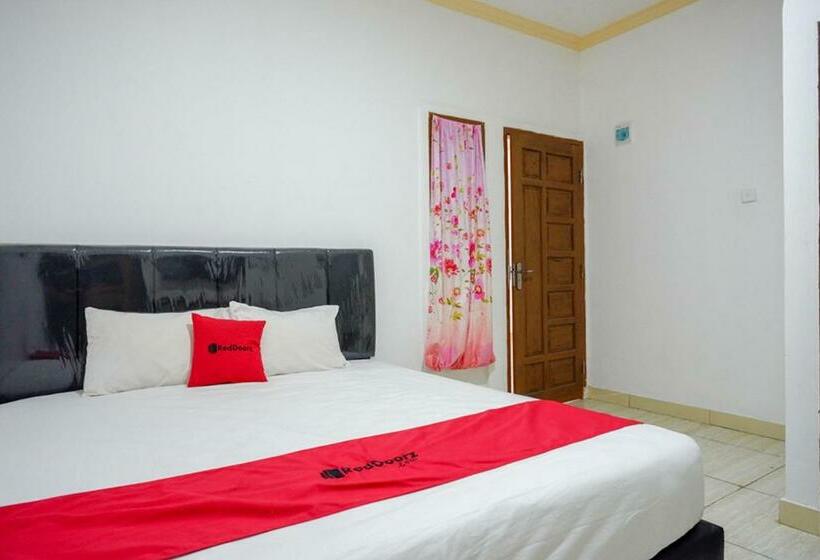 スタンダードルーム, Reddoorz Near Universitas Negeri Makassar 3
