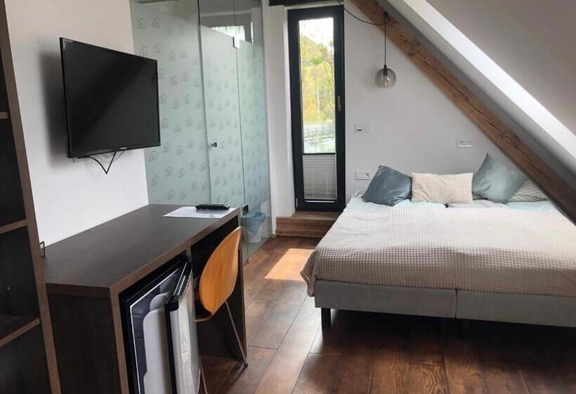 Номер Стандарт, Black House 88