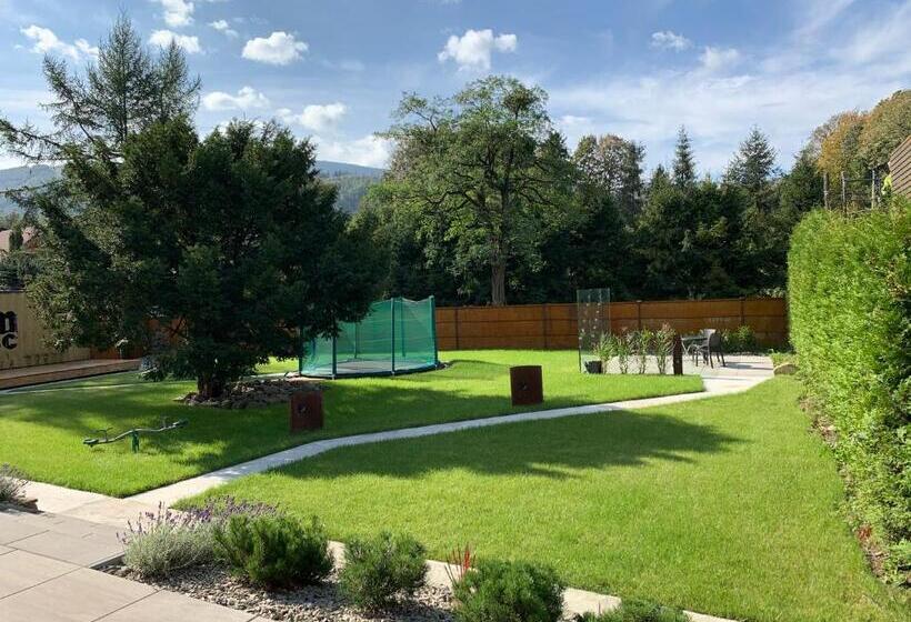 Номер Стандарт, Black House 88
