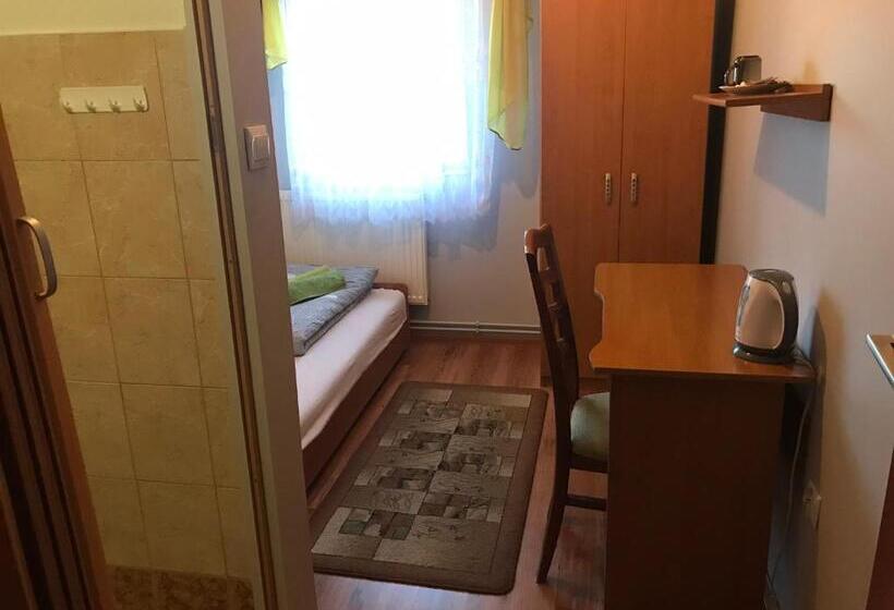 Номер Стандарт Индивидуальный, Stajnia Pod Dębem