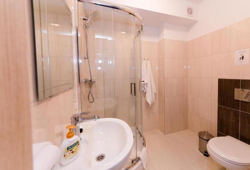 Номер Стандарт Трехместный, Villa Obis
