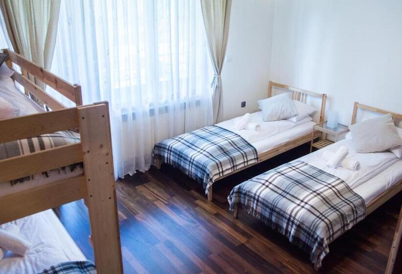 Семейный Номер Совместный Санузел, Harmony Hostel