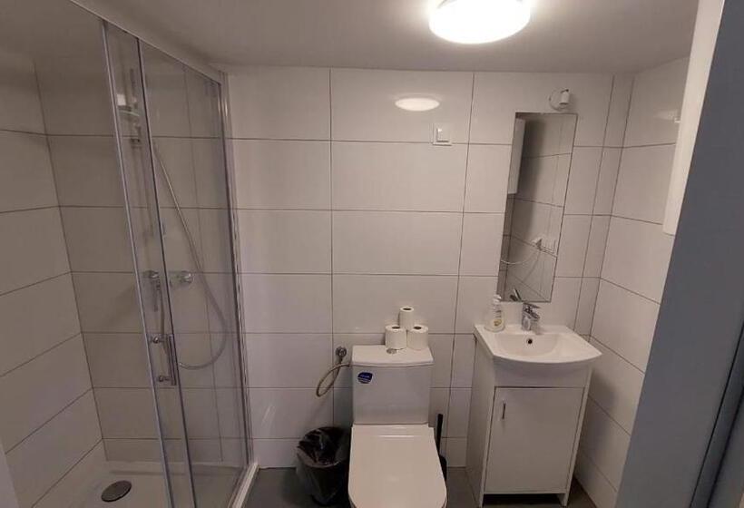 Standaard Vierpersoonskamer, Mia Mia House
