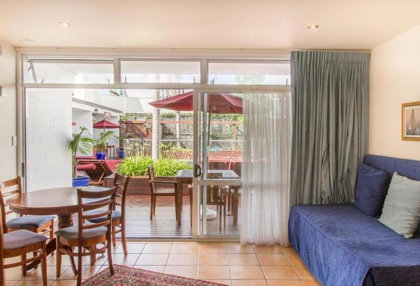 Апартаменты 1 Спальня, Commodores Lodge