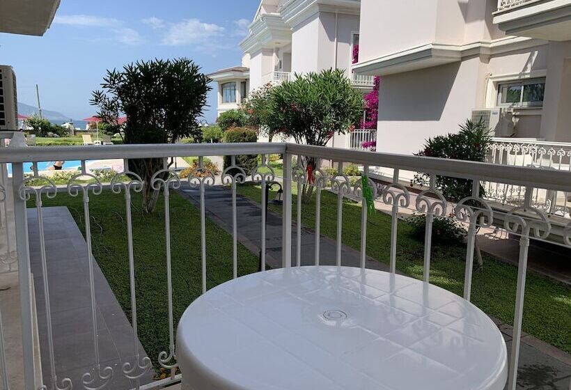 带2个卧室的公寓, Daphne Residence
