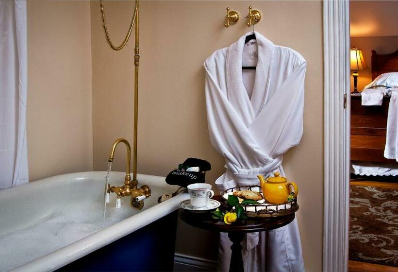 Номер Стандарт, White Oak Manor Bed And Breakfast