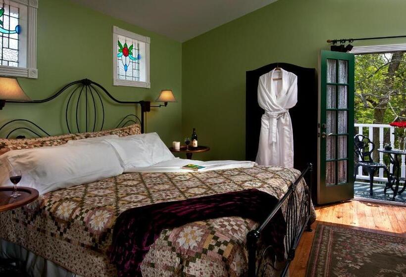 Номер Стандарт, White Oak Manor Bed And Breakfast