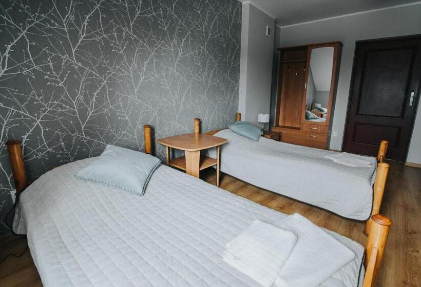 Трехместный Номер Комфорт, Gościniec Zacisze I Blisko A2 Dąbie Uniejów I Restauracja