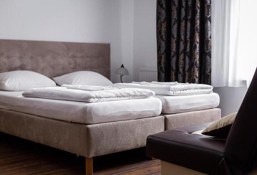 Номер Deluxe, Gold Rooms
