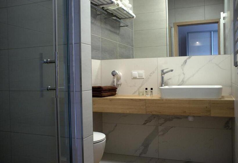 Четырехместный Номер Стандарт с Балконом, Family Resort Sarbinowo