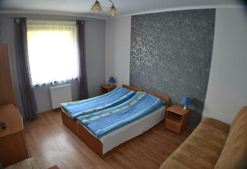 Номер Стандарт, Ośrodek Pegaz