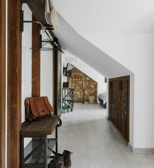 إستوديو قياسى, Aparthotel Narciarska 2