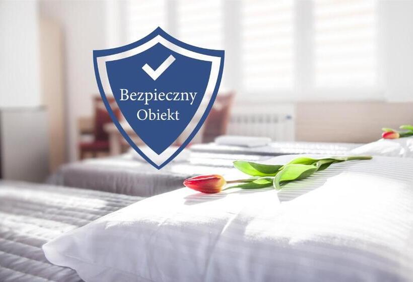 Семейное Студио, Noclegi Sebastian W Centrum