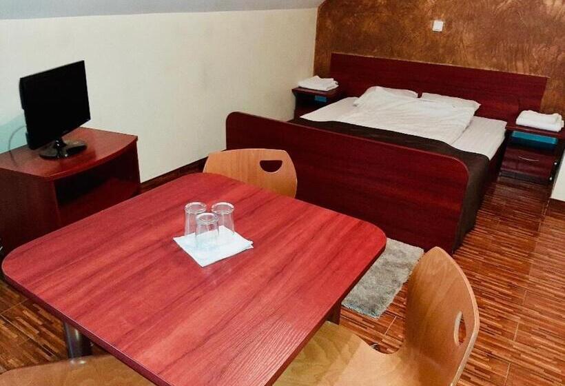 Номер Стандарт Трехместный, Motel Górno