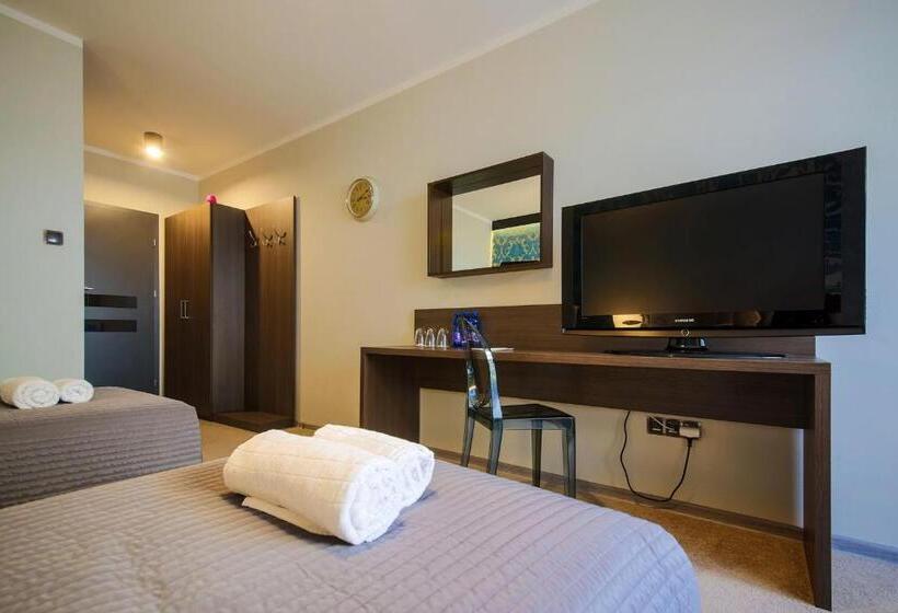 Номер Стандарт с Террасой, B&m Guesthouse