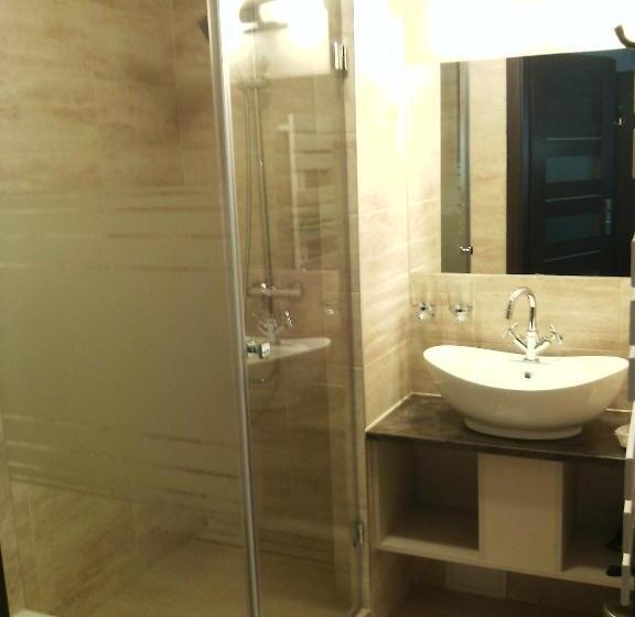 Номер Стандарт Трехместный, B&m Guesthouse
