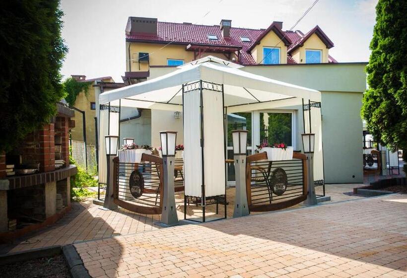 Четырехместный Номер Стандарт, B&m Guesthouse