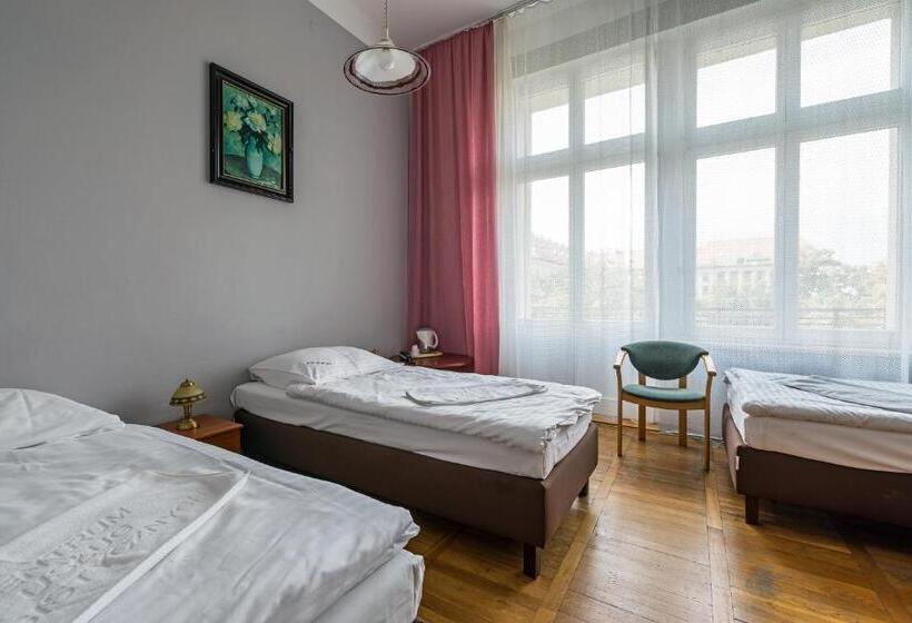 غرفة قياسية ثلاثية, Savoy Wrocław