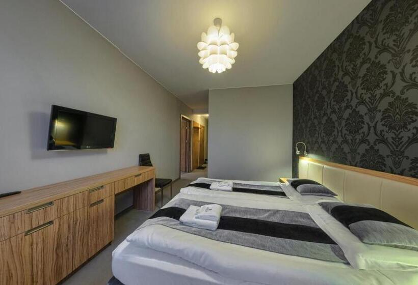 Студия Стандарт, Silverton  Sauna,jacuzzi,mini Siłownia,bar Sezonowy, Przyjazny Rodzinom