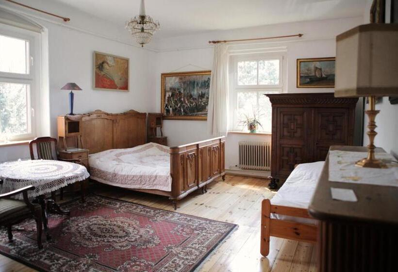 Полулюкс Вид на Сад, Villa Navigator