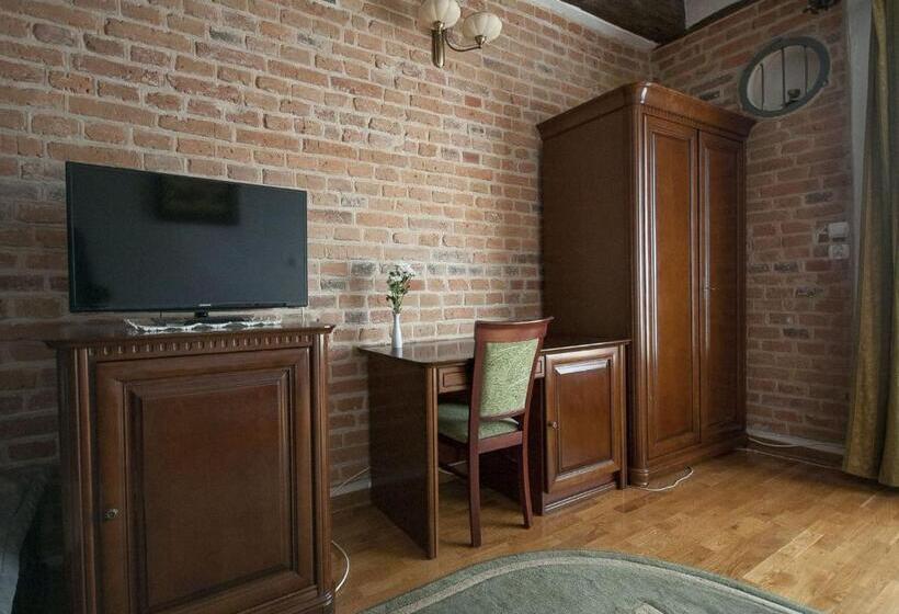 Трехместный Номер Superior, Restauracja Pod Parowozem