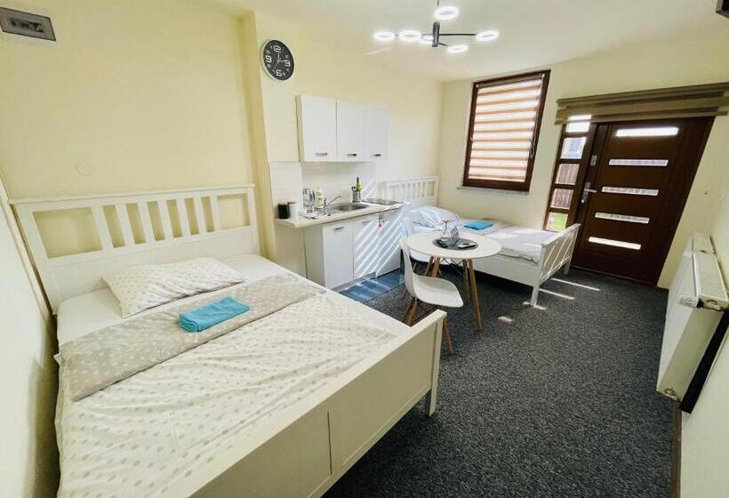 Family Suite, Noclegi Airportpark