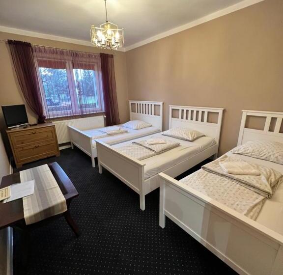 Номер Стандарт 2 Двуспальные Кровати, Noclegi Airportpark